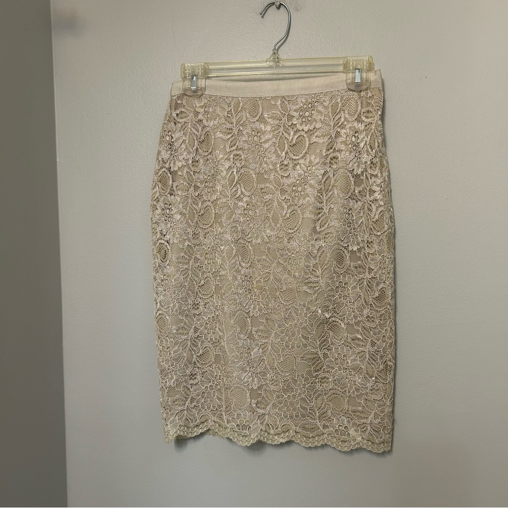 New York And Company Collection Cream Gold Lace Pencil Skirt Size 0 Vintage EUC